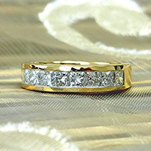 One carat 18k gold diamond band