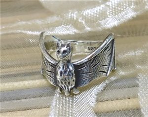 Bat ring