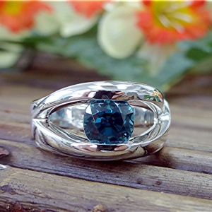 Eye ring