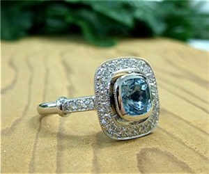 Diamond and aquamarine ring