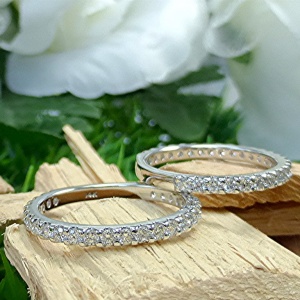 Diamond wedding band set