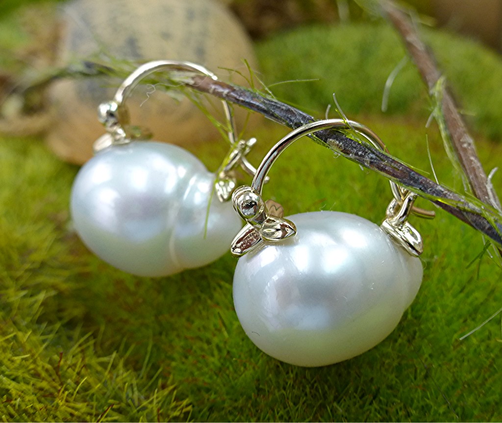South sea pearl gold earring