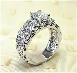 Filigree design diamond engagement ring