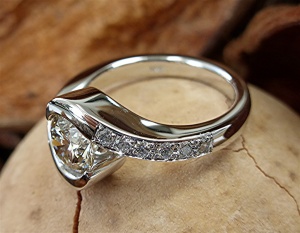 14k White Gold Diamond bypass ring