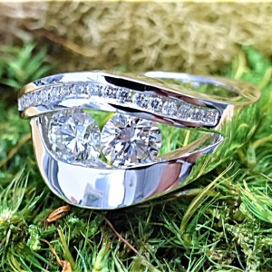 Double center diamond ring