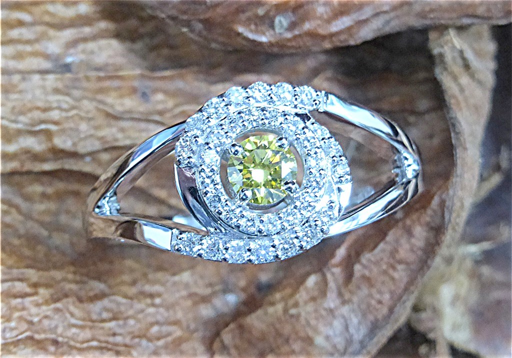 Canary cluster top diamond ring